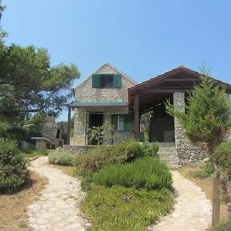 Holiday home Coastal In Zizanj With Barbecue Tkon